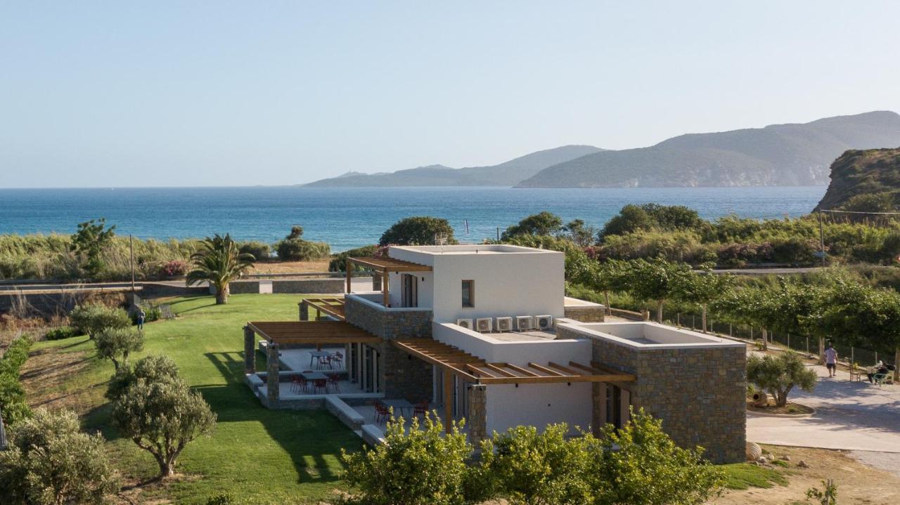 Quinta Essentia Suites Foiniki Exterior photo
