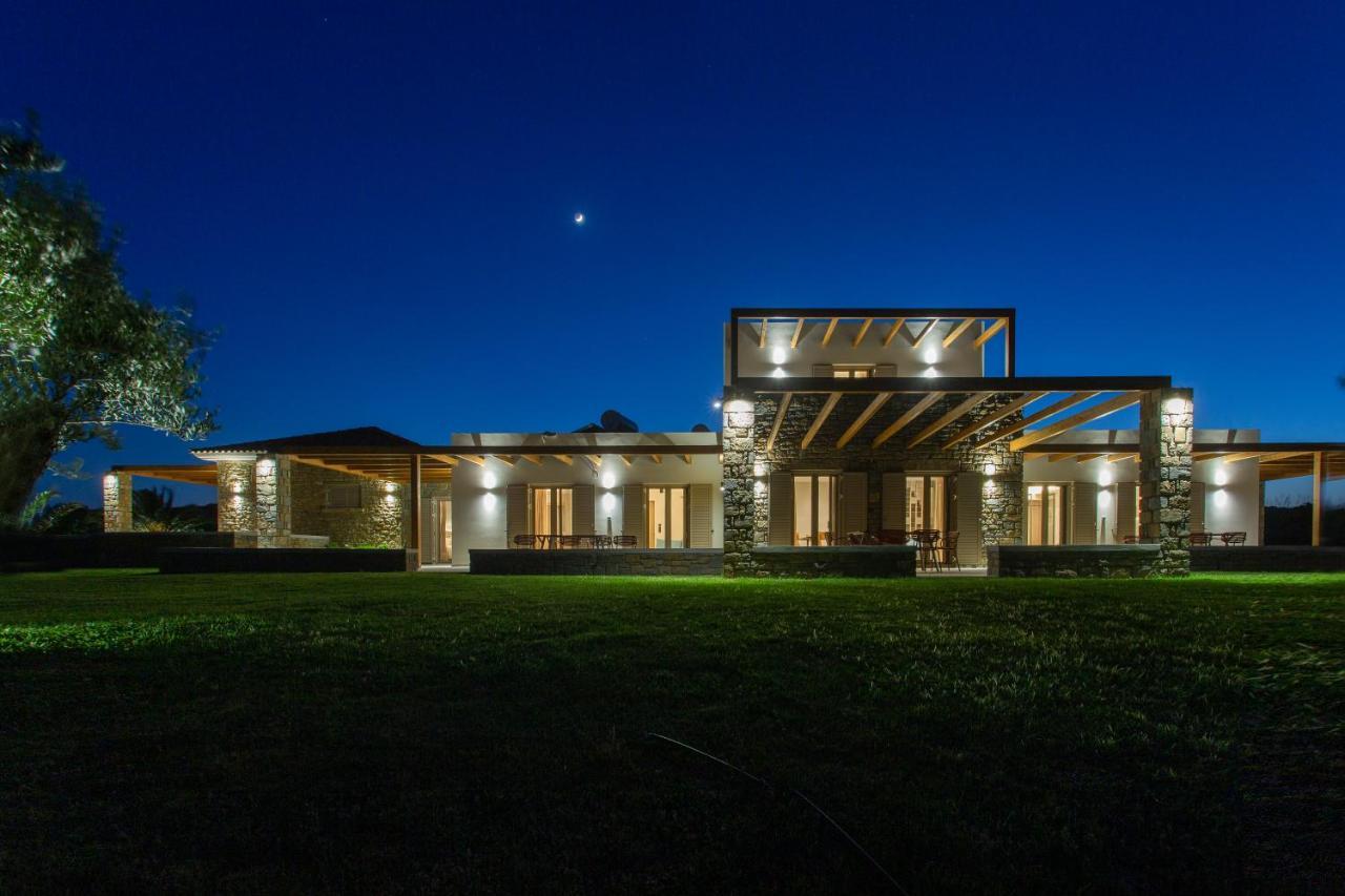 Quinta Essentia Suites Foiniki Exterior photo