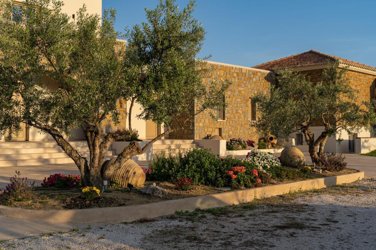 Quinta Essentia Suites Foiniki Exterior photo