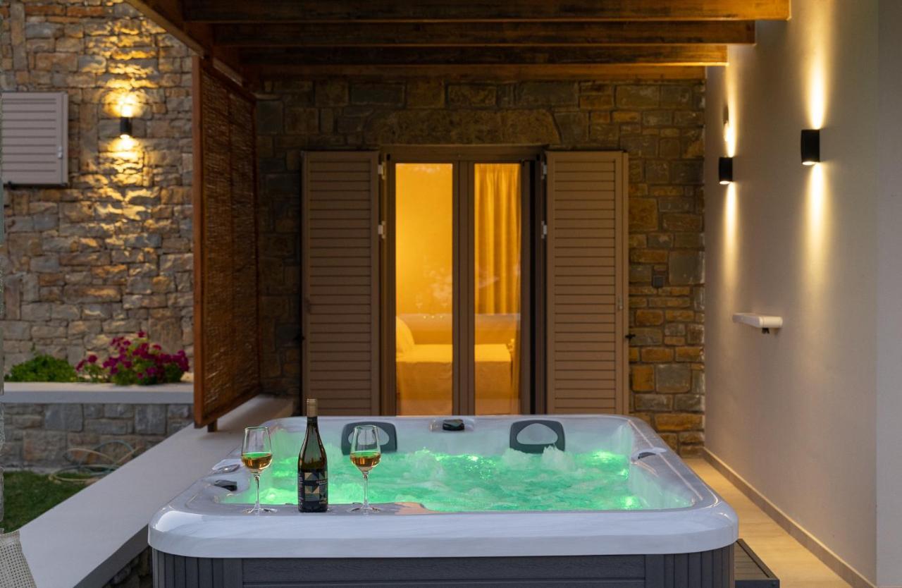 Quinta Essentia Suites Foiniki Exterior photo